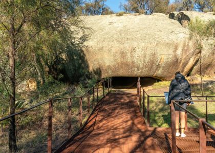 perth-to-wave-rock-mulka-cave-1